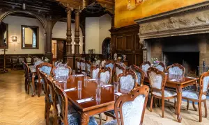Gdzie zjeść w Mosznej? Odkryj najlepsze restauracje i kawiarnie