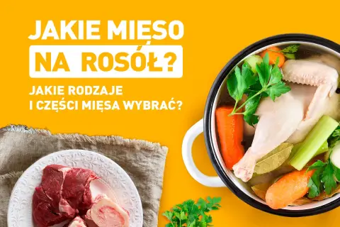 Garnek z gotującym się rosołem z kurczakiem i warzywami obok talerza z surowym mięsem wołowym i kośćmi.